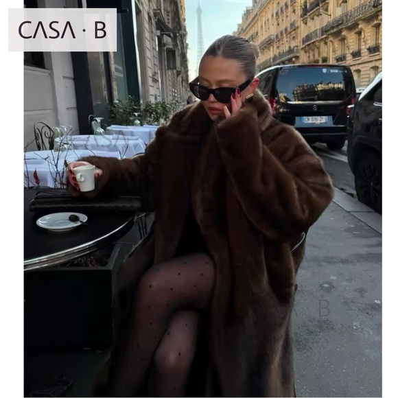CASA B | The Juliette Luxe Brown Long Faux Fur Coat - Picture 8 of 10